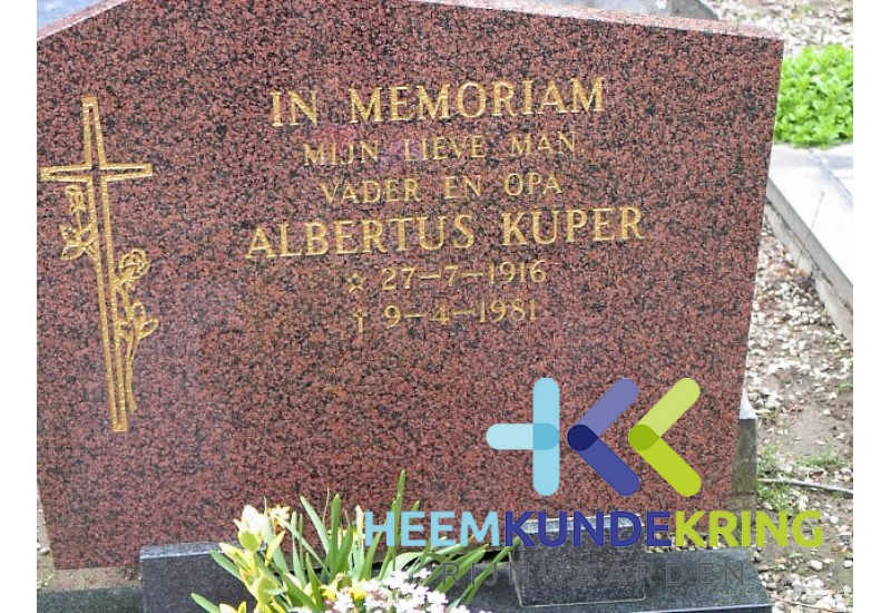 Grafstenen kerkhof Herwen Coll. HKR (106) A.Kuper